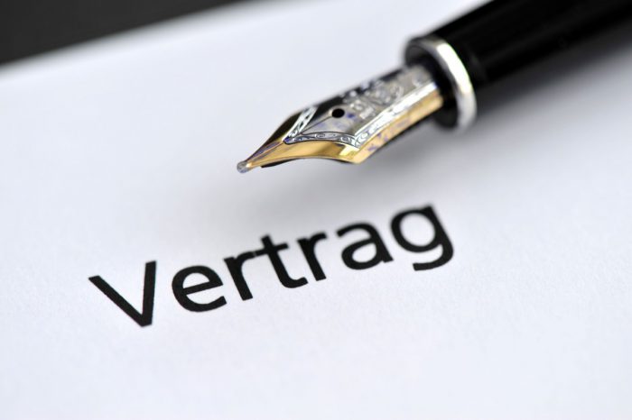 DJ-Vertrag